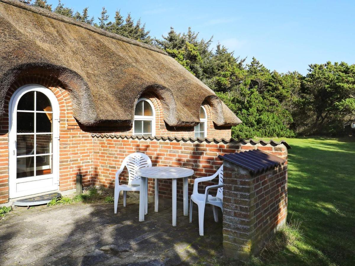 Three-Bedroom Holiday Home In Lokken 1 エクステリア 写真